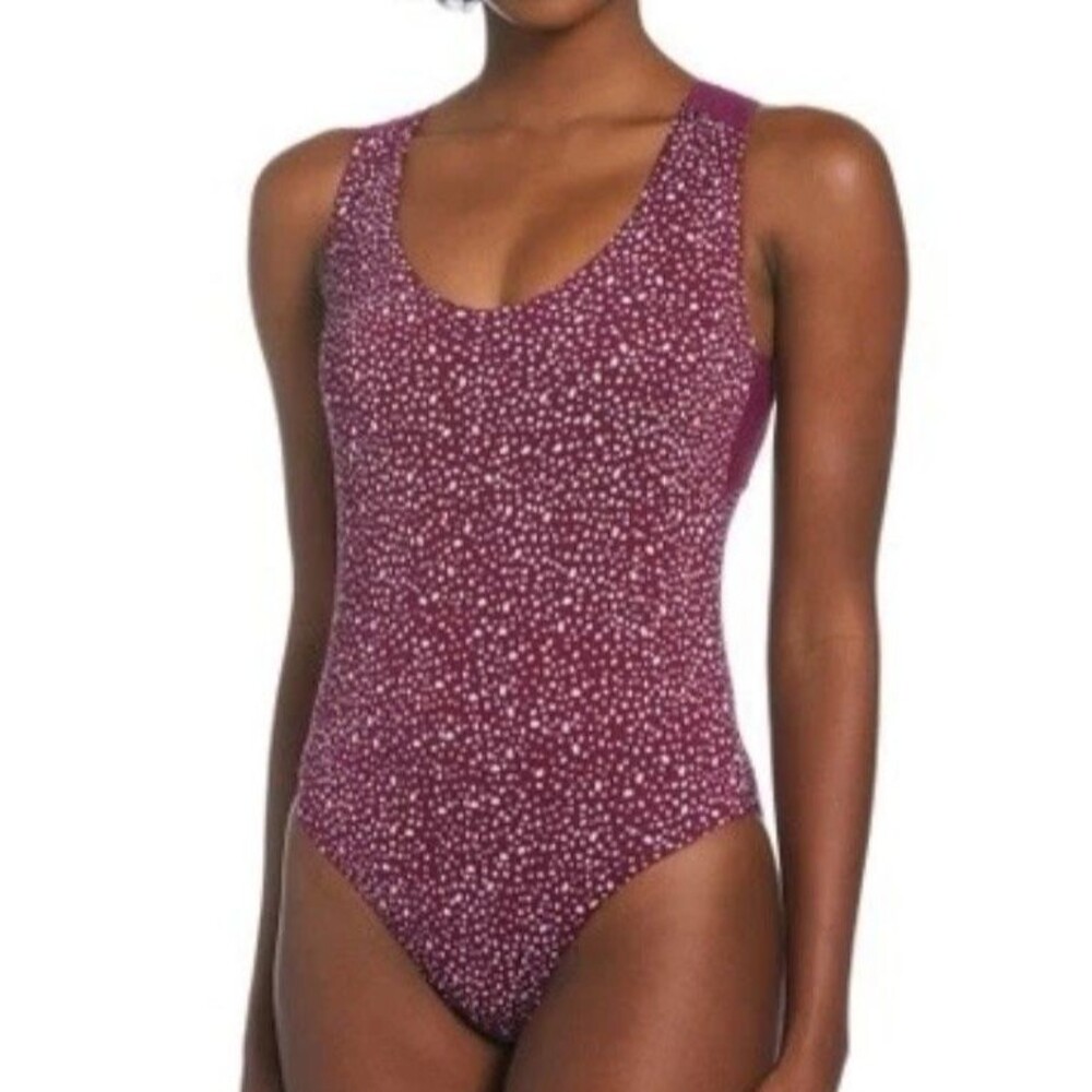 Nike Womens Swimsuit Water Dots Keyhole Back One Piece Size Medium Purple